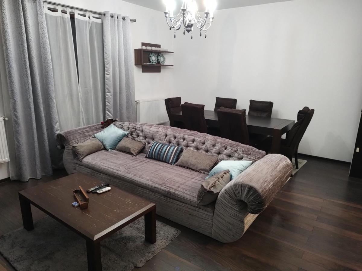 The Unique Apartment Roşu Esterno foto